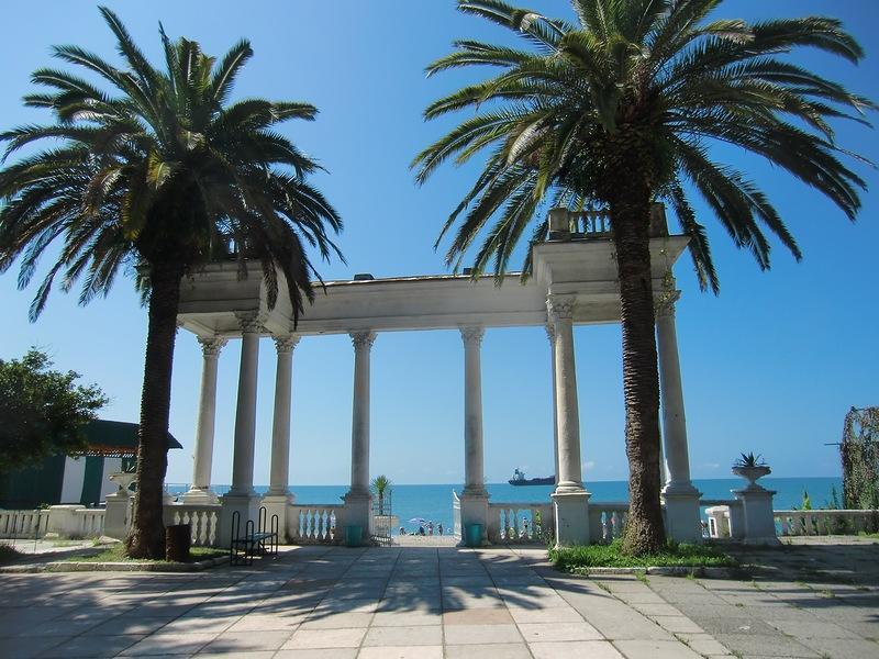 Guest House On Shakirbay 11 Sukhumi Exterior photo